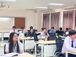 75. Day 3 โครงการพัฒนาทักษะด้านภาษาอังกฤษ สำหรับนักศึกษาครู